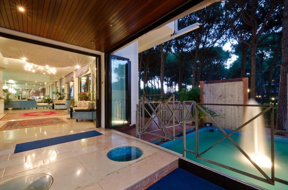 Hotel King Lido di Jesolo Exterior foto